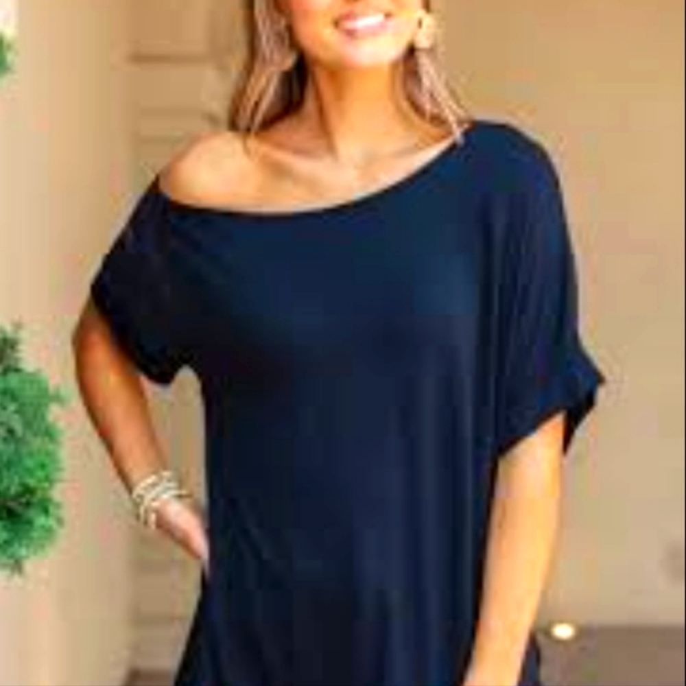 Scoop Neck Braided Back Top